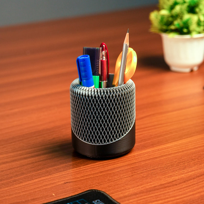 Detailed mesh texture of the NeoMesh desk organizer