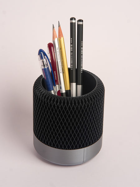 Dual-tone mesh texture desk organizer for pens and stationery