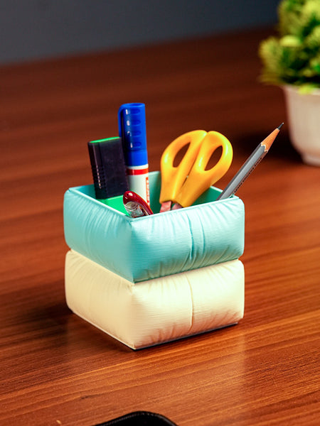 Pen Holder