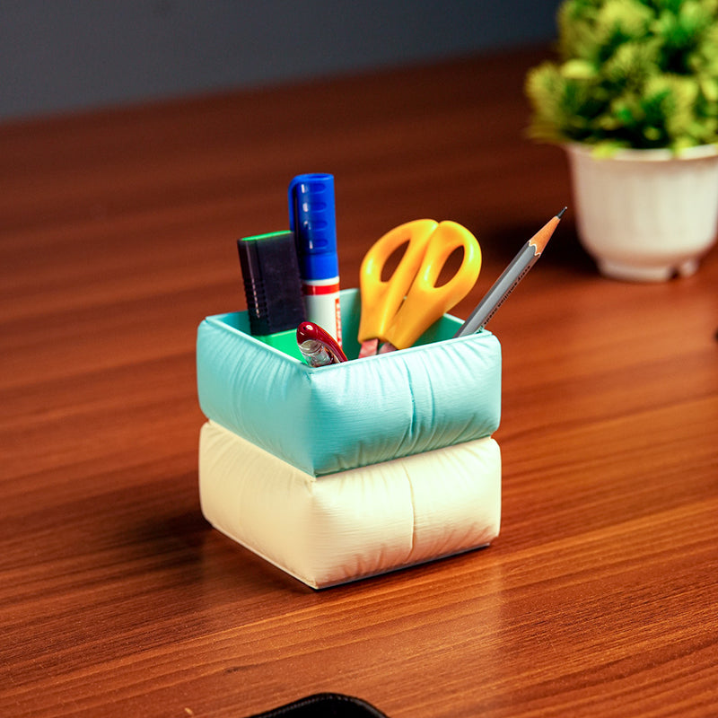Pen Holder