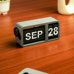 FlipFrame Desk Calendar